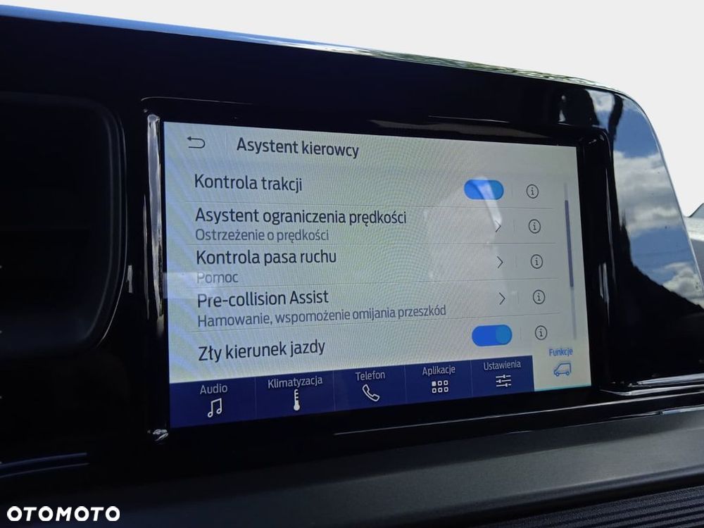 Ford Tourneo Courier 1.0 EcoBoost Trend - 24