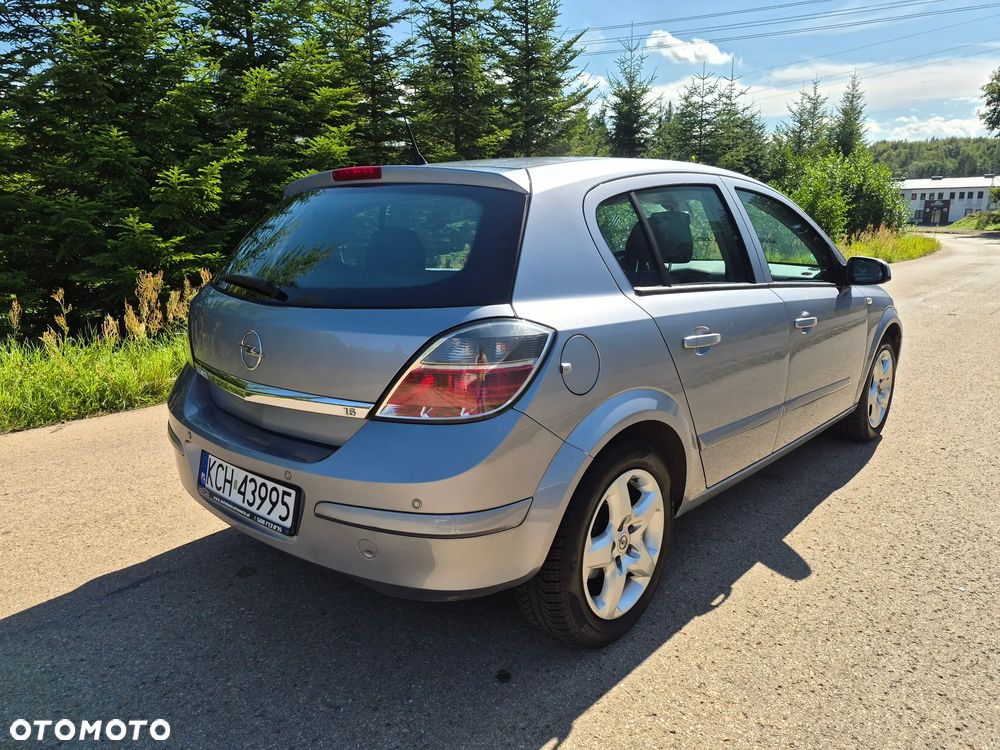 Opel Astra 1.6 Design Edition - 6