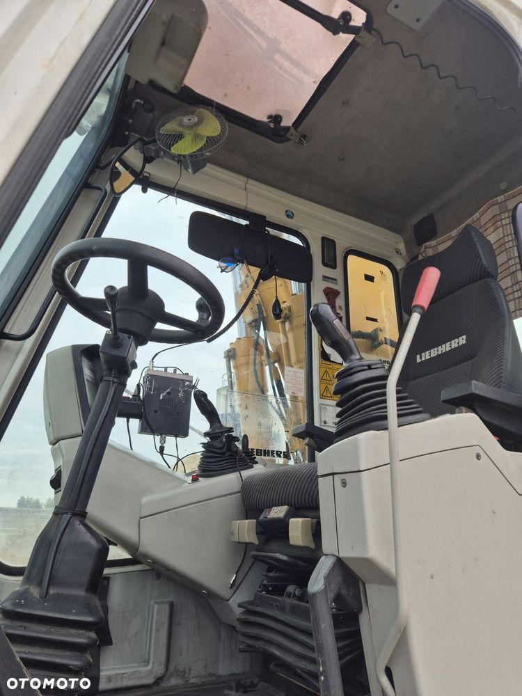 Liebherr 904 litronic - 9