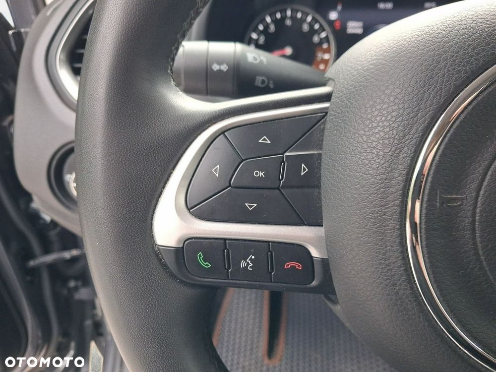 Jeep Renegade - 17