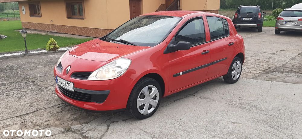 Renault Clio - 1