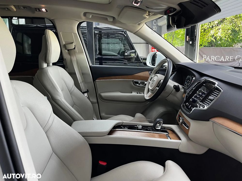 Volvo XC 90 T8 AWD Twin Engine Geartronic Inscription - 35