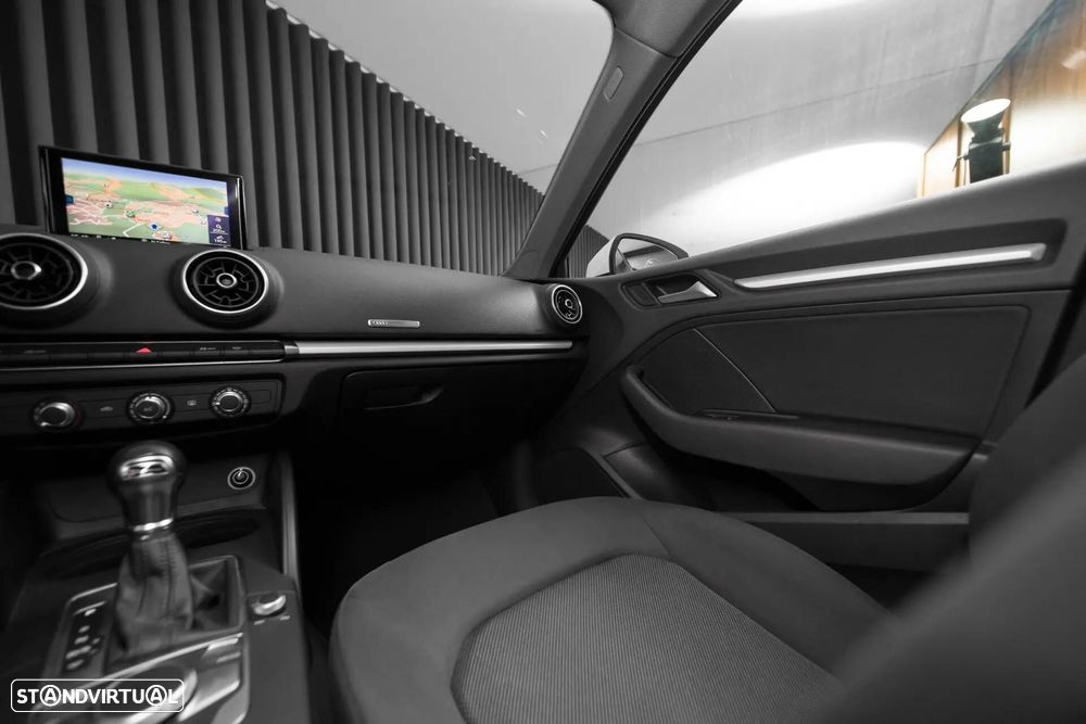 Audi A3 Sportback 1.6 TDI S tronic - 15