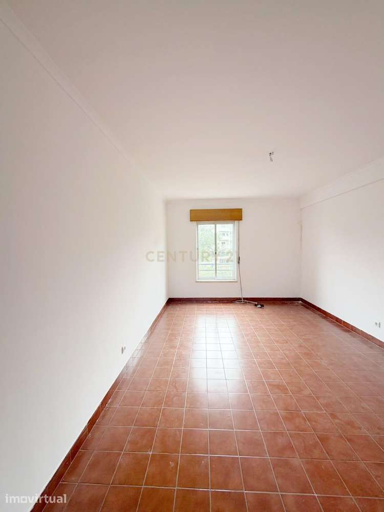 Luminoso T2 em São Miguel das Encostas, Carcavelos – Pronto a habitar - Grande imagem: 5/10