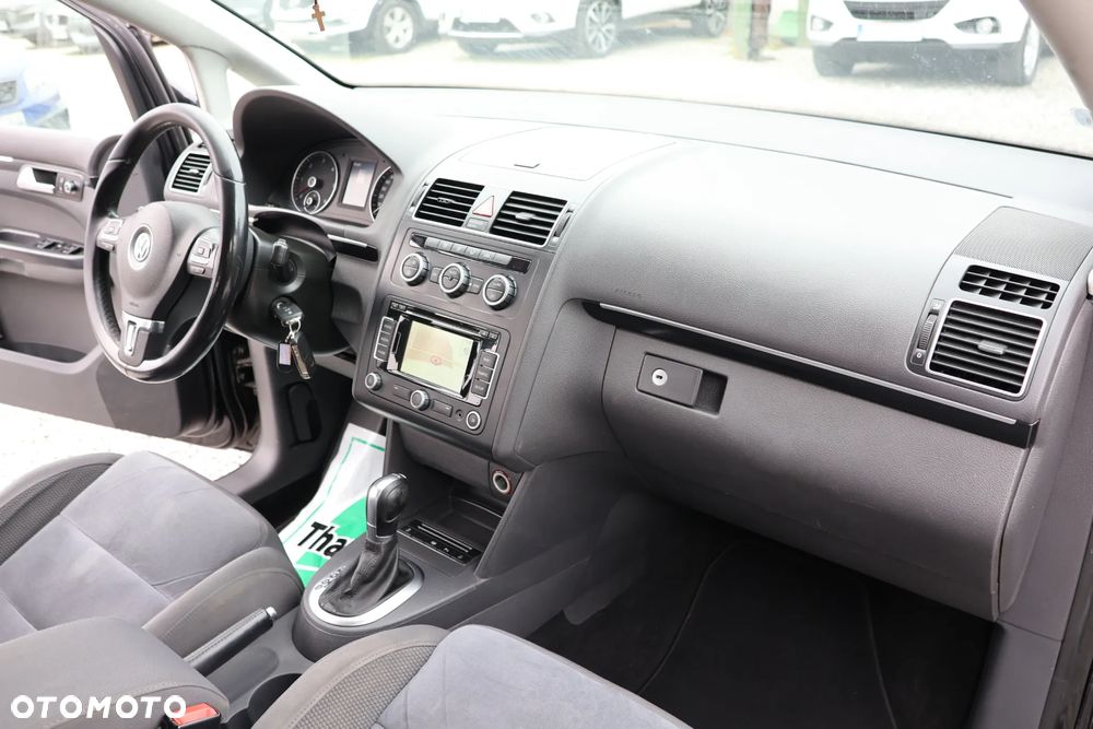Volkswagen Touran 2.0 TDI DPF Comfortline DSG - 11