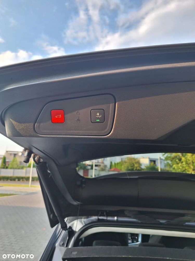 Peugeot 3008 1.5 BlueHDi Allure S&S EAT8 - 15