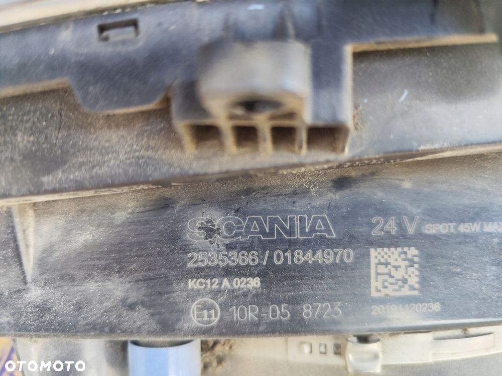 HALOGEN DACHOWY GLOB SCANIA NEXT GEN 2535366 - 2