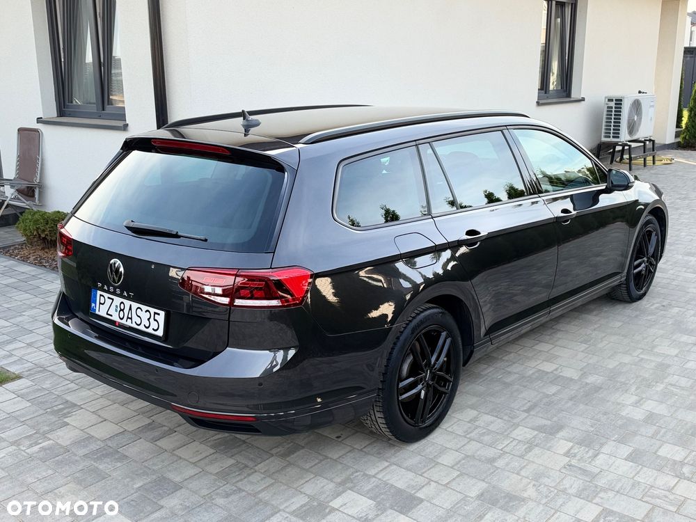 Volkswagen Passat - 11