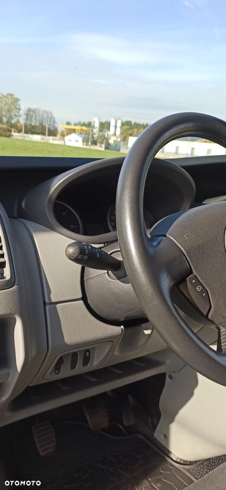 Opel Vivaro - 15