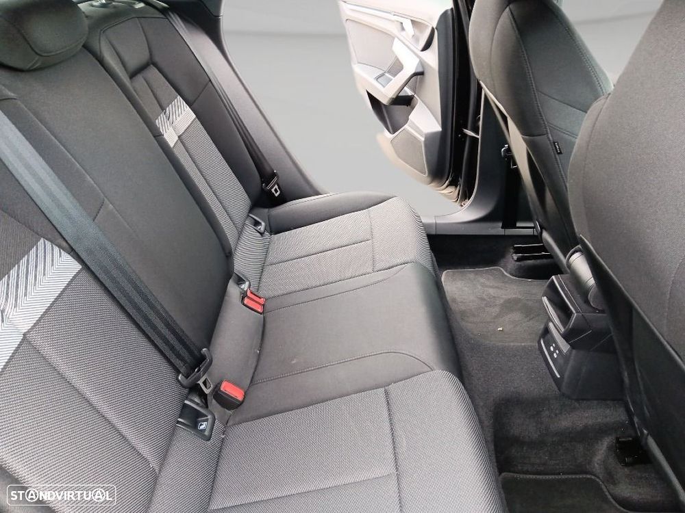 Audi A3 Limousine 30 TFSI Advanced S tronic - 21