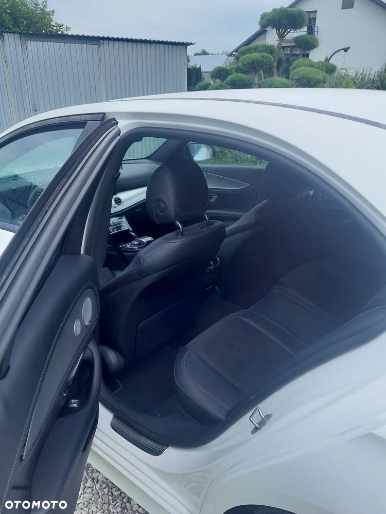 Mercedes-Benz Klasa E 220 d 4-Matic 9G-TRONIC - 7