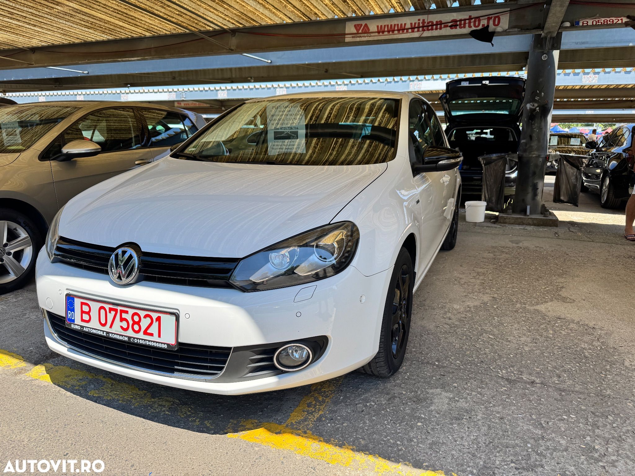 Volkswagen Golf 1.2 TSI MATCH - 1