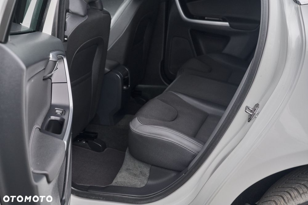 Volvo XC 60 D4 Summum - 20