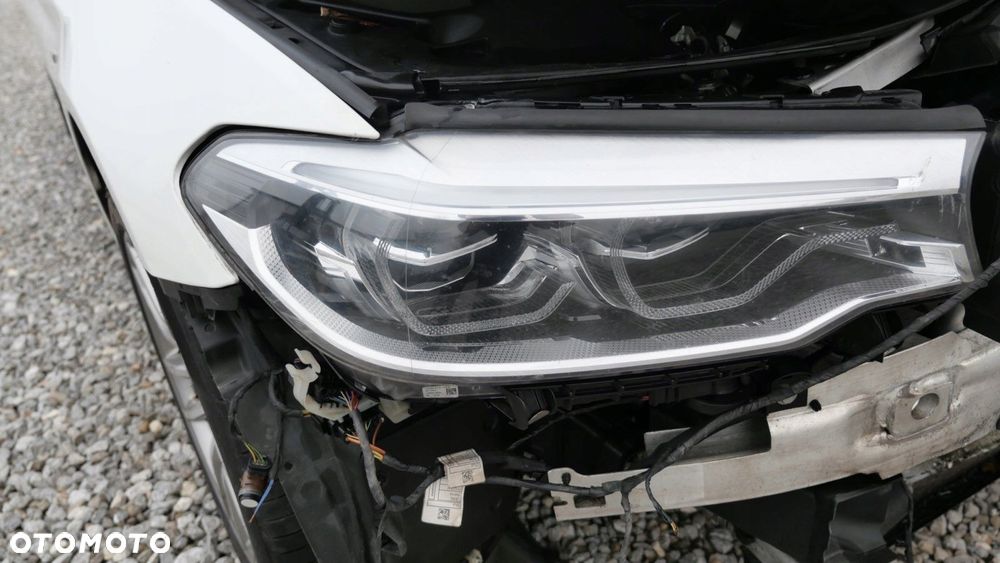 bmw g30 g31 śruba mocowania reflektor lampa full led adaptive prawa - 2