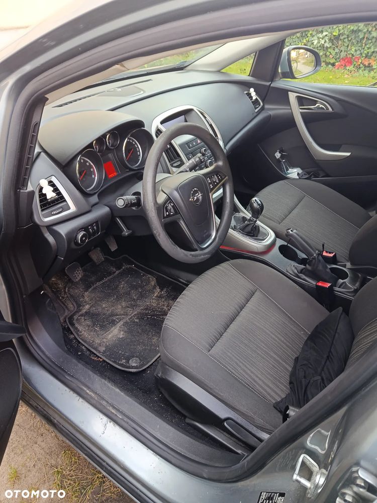 Opel Astra - 10