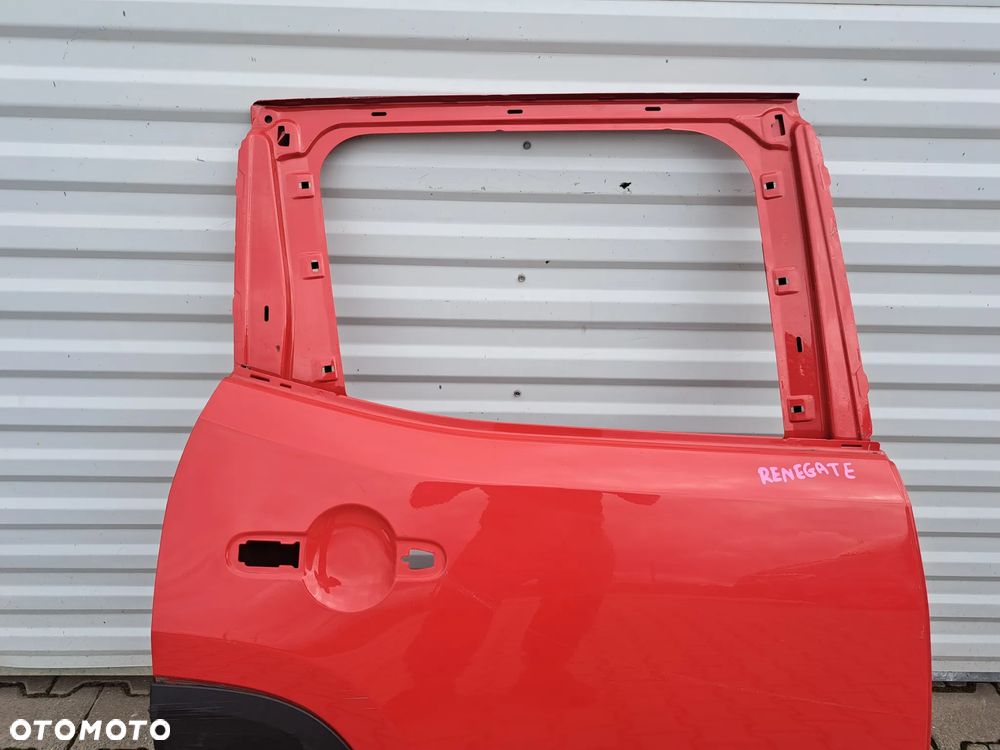 Drzwi tylne Tył prawe Jeep Renegade 14- - 4