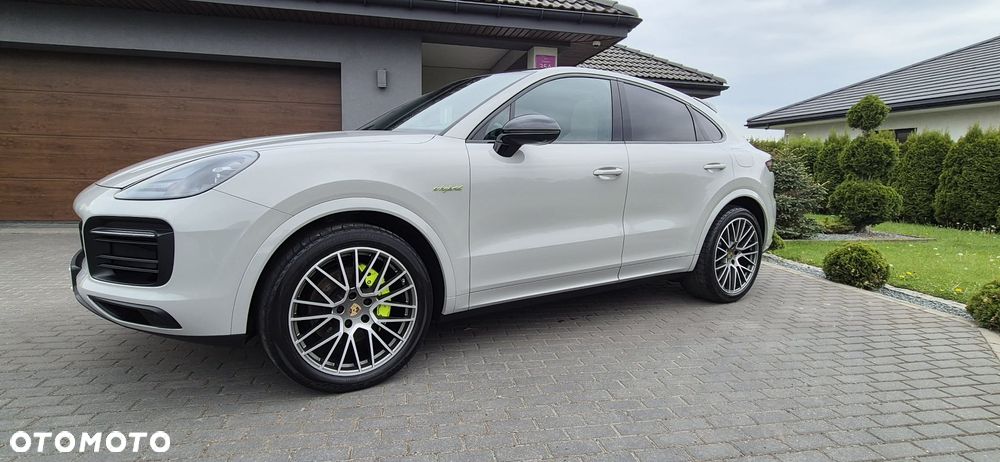 Porsche Cayenne - 2
