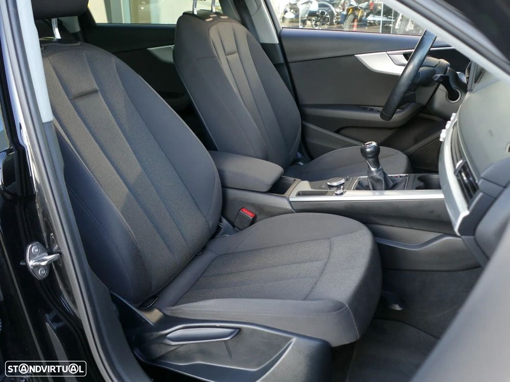 Audi A4 Avant 2.0 TDI - 29