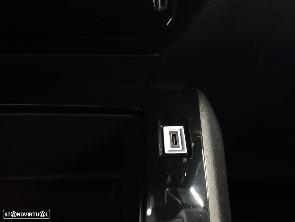 Peugeot 208 1.2 PureTech Active Pack - 27