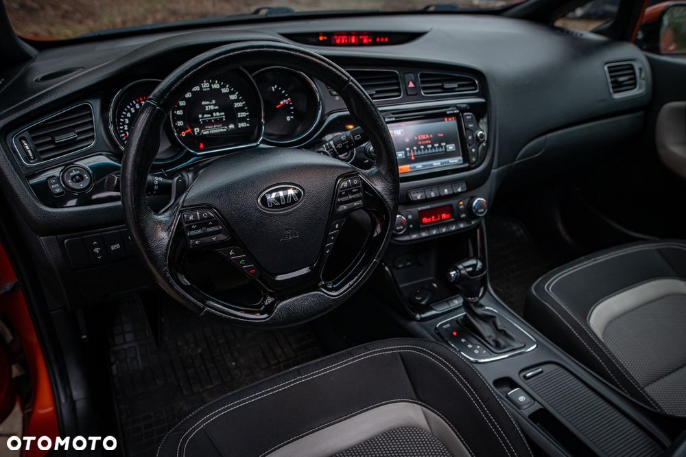 Kia ProCeed 1.6 GDI L DCT - 11