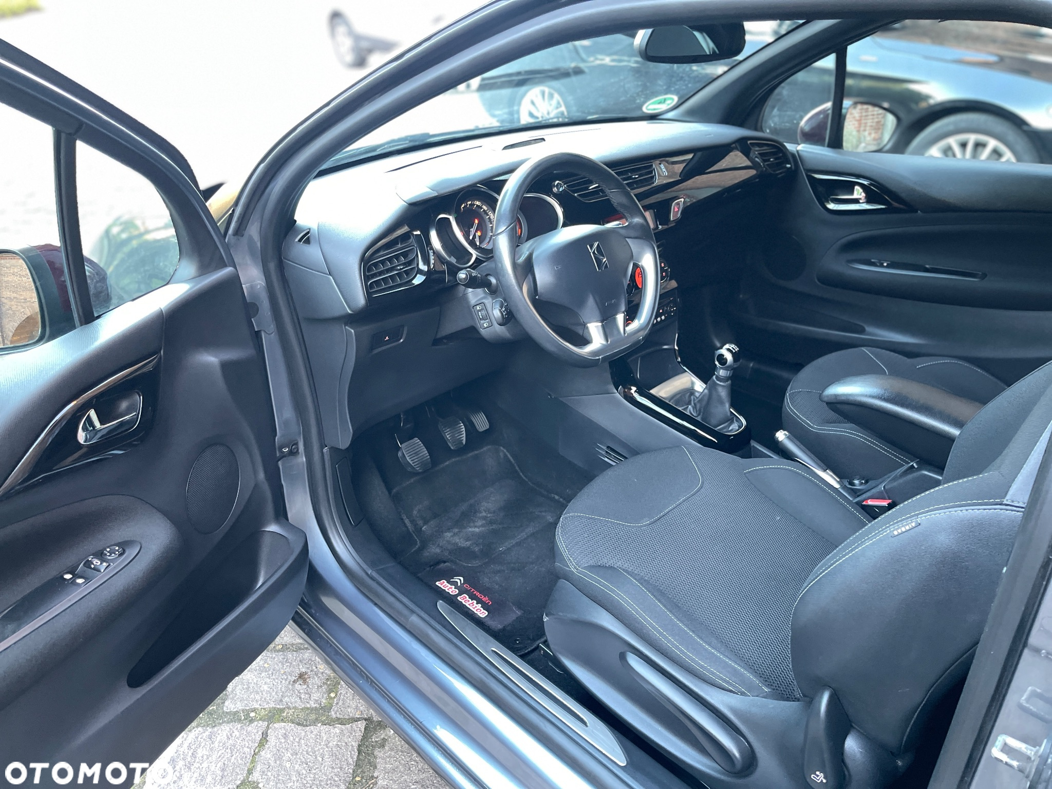 Citroën DS3 VTi 120 SoChic - 18