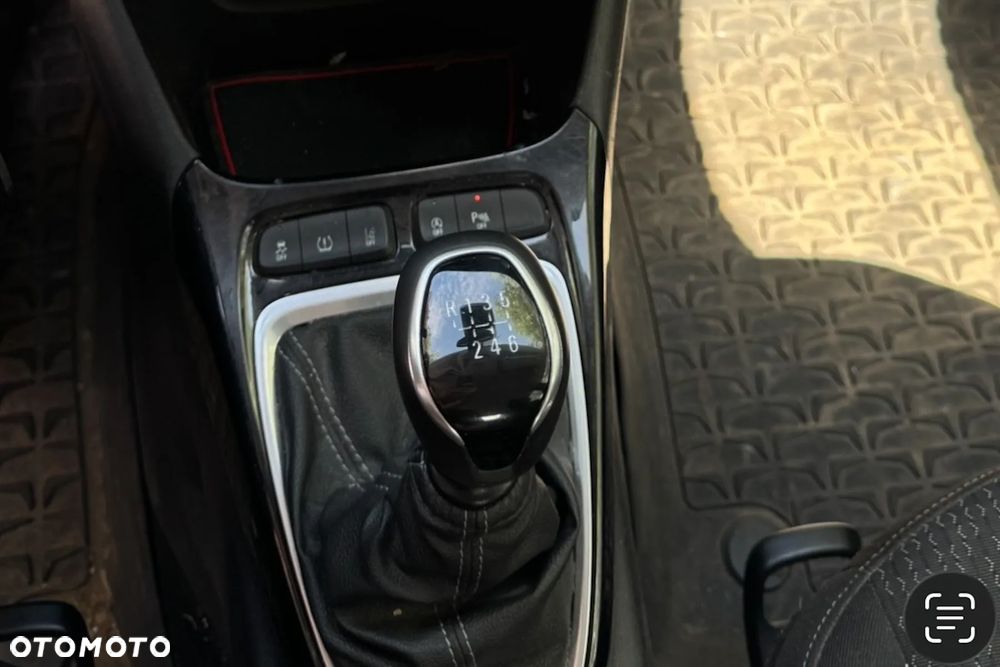 Opel Crossland X 1.2 T Edition S&S - 24