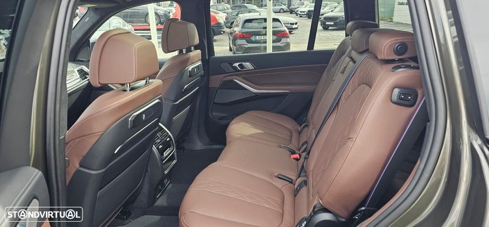 BMW X7 40 d xDrive Pack M Desportivo Pro - 12