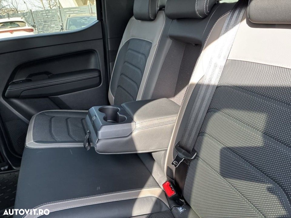 Volkswagen Amarok - 7