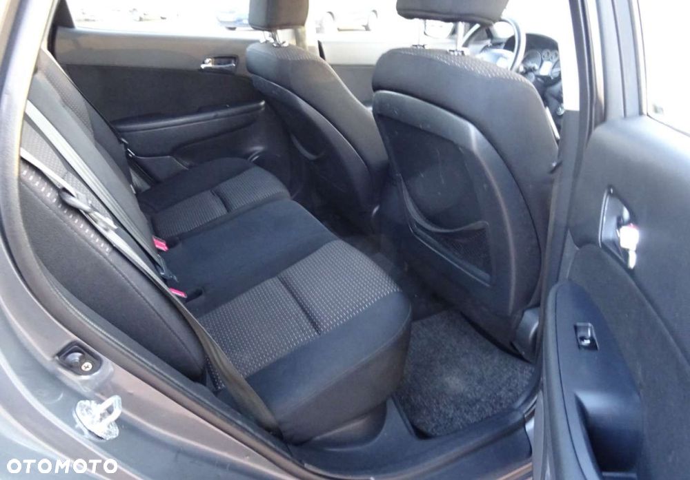 Hyundai i30 - 11