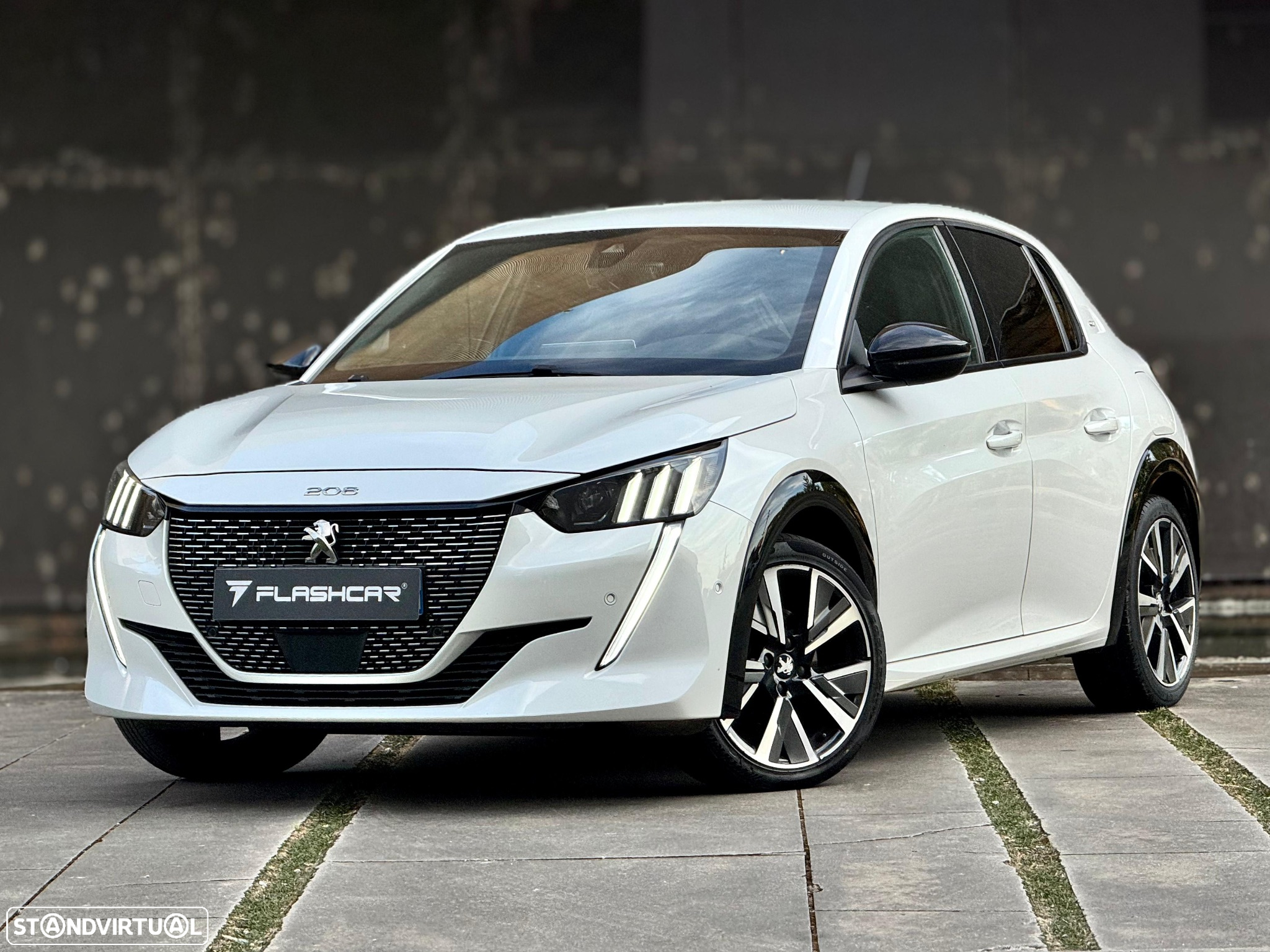 Peugeot 208 1.2 PureTech GT Line EAT8 - 21