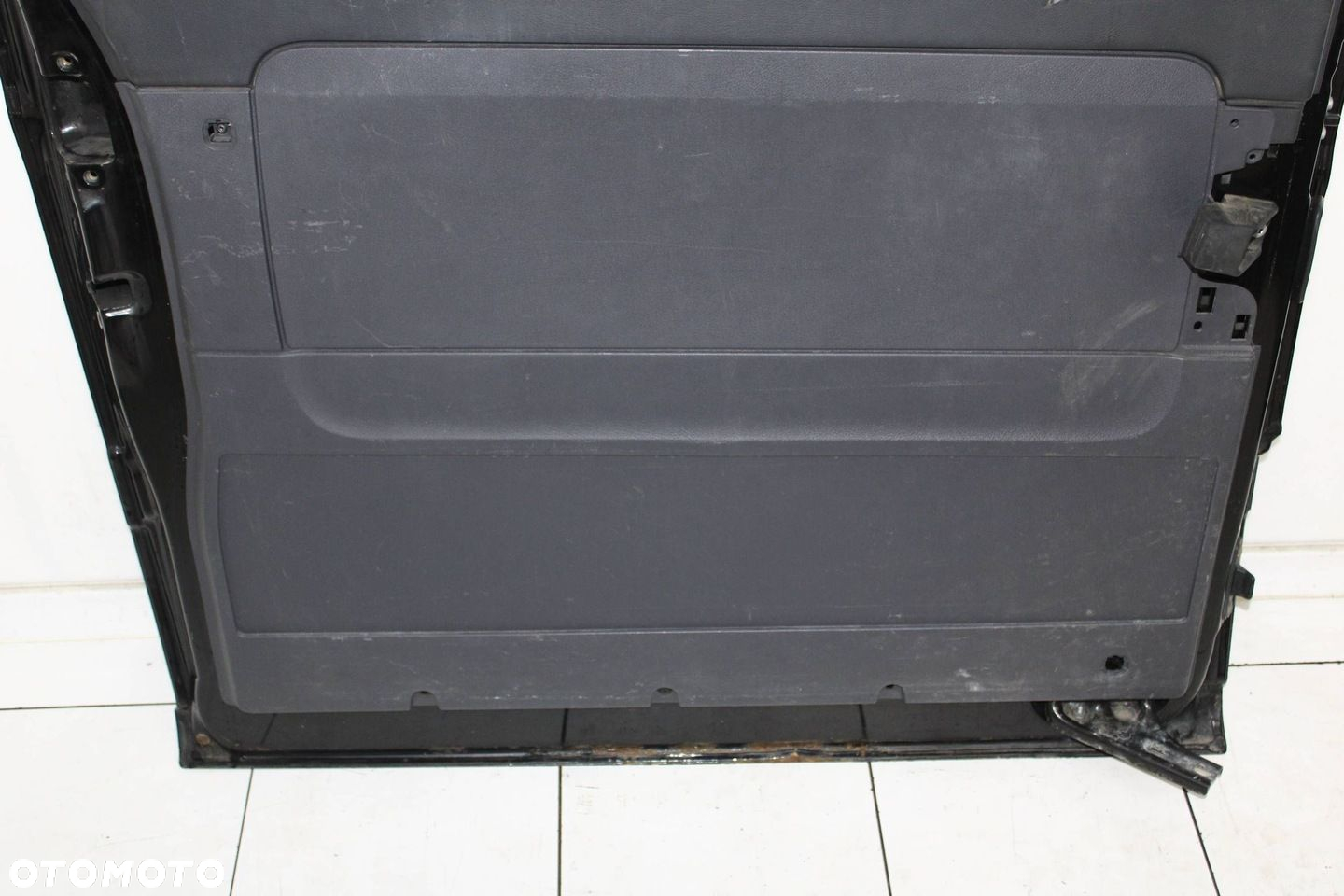 MERCEDES VITO W639 DRZWI LEWE PRZESUWNE BOCZNE 9197 - 12