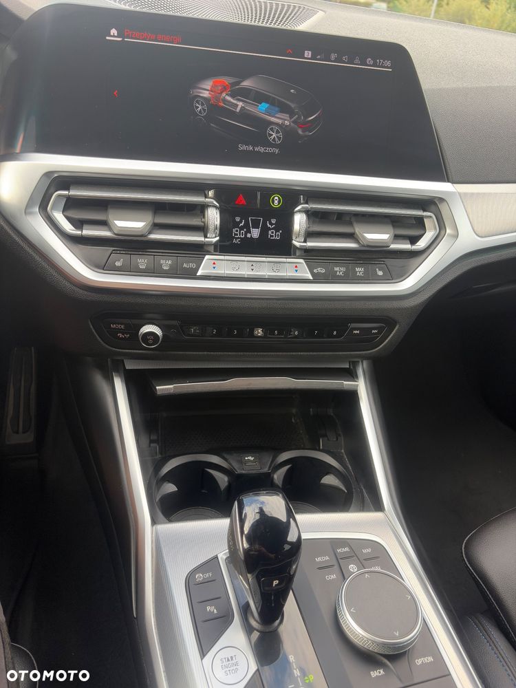 BMW Seria 3 320d xDrive Edition M Sport Shadow - 21
