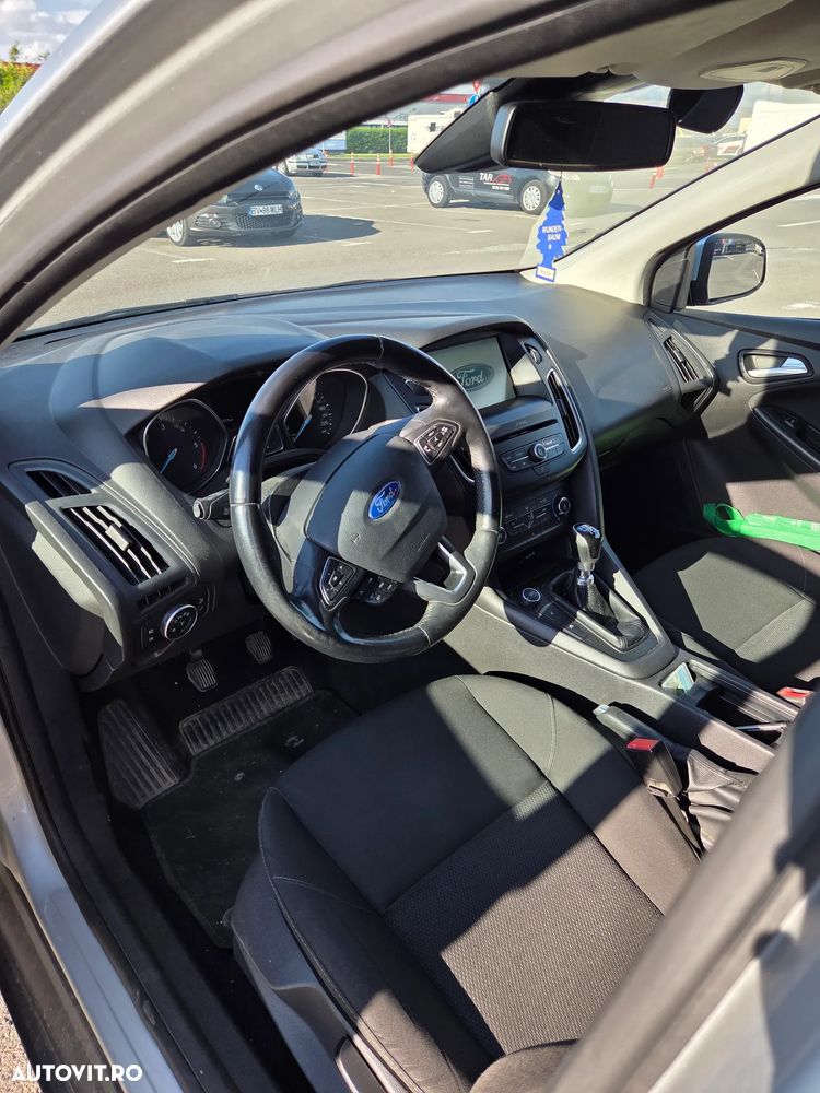 Ford Focus 1.5 TDCi DPF Start-Stopp-System Business - 5