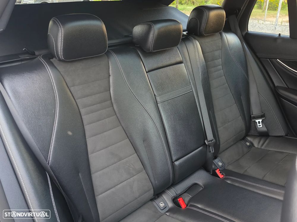 Mercedes-Benz E 300 de 9G-TRONIC Night Edition - 18