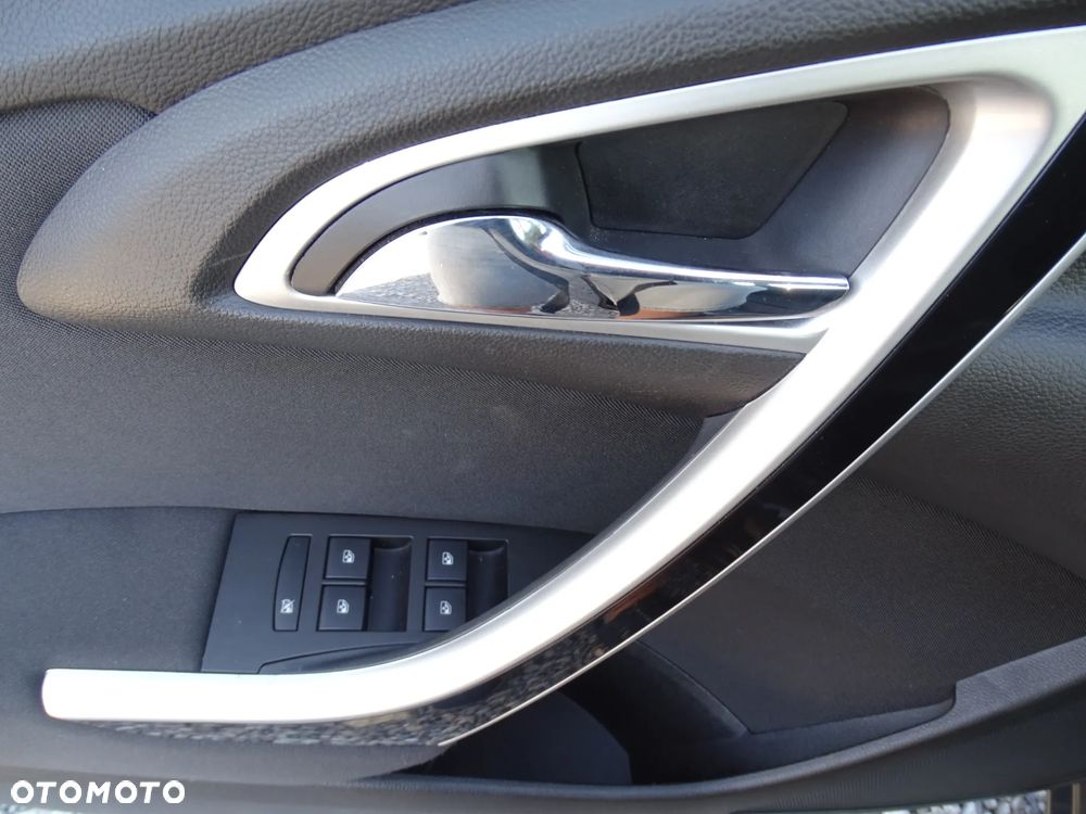 Opel Astra 1.4 Turbo ENERGY - 25