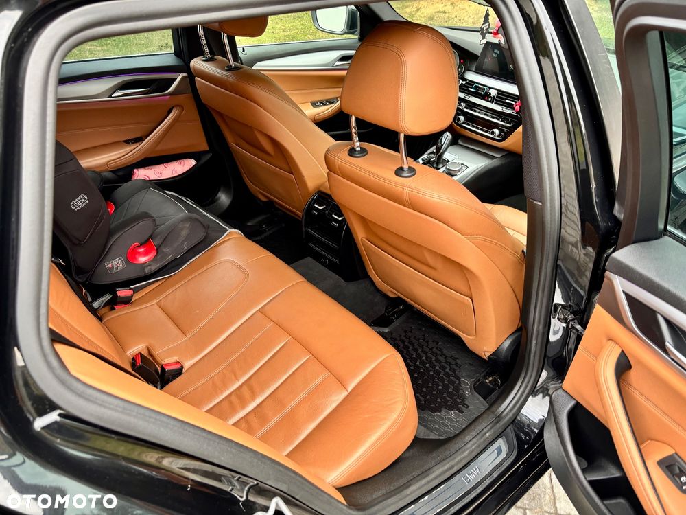BMW Seria 5 520d Sport Line - 14