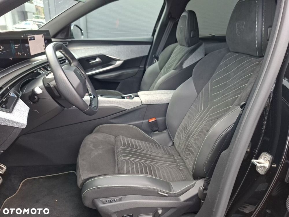 Peugeot 5008 1.2 PureTech mHEV GT S&S e-DCS6 - 10