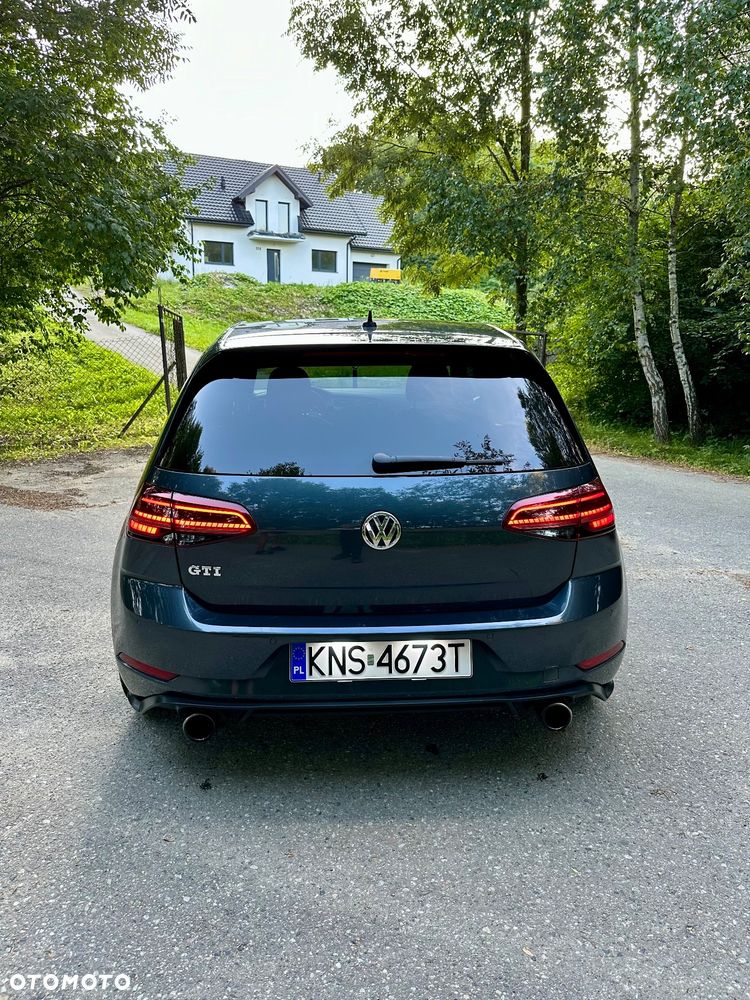 Volkswagen Golf GTI (BlueMotion Technology) DSG - 2