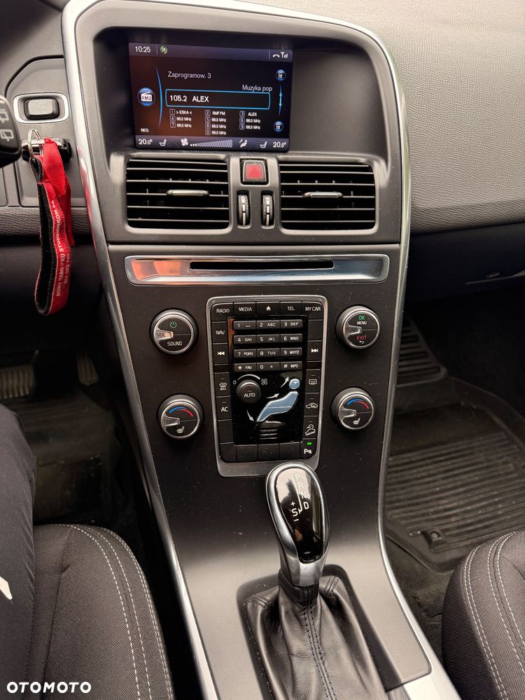 Volvo XC 60 D5 AWD Kinetic - 10