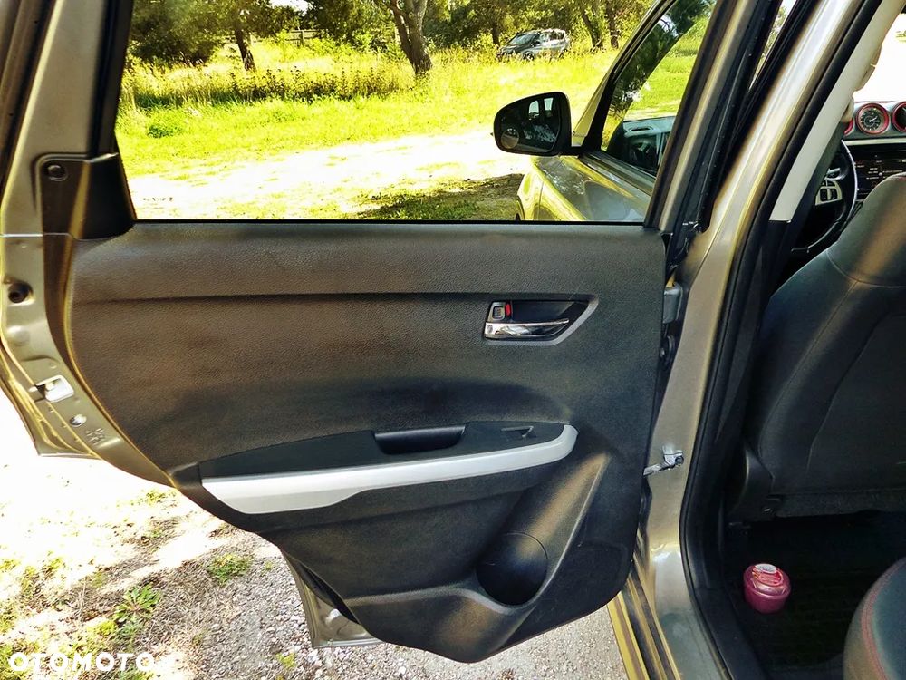 Suzuki Vitara 1.4 Boosterjet XLED Sun 4WD - 21
