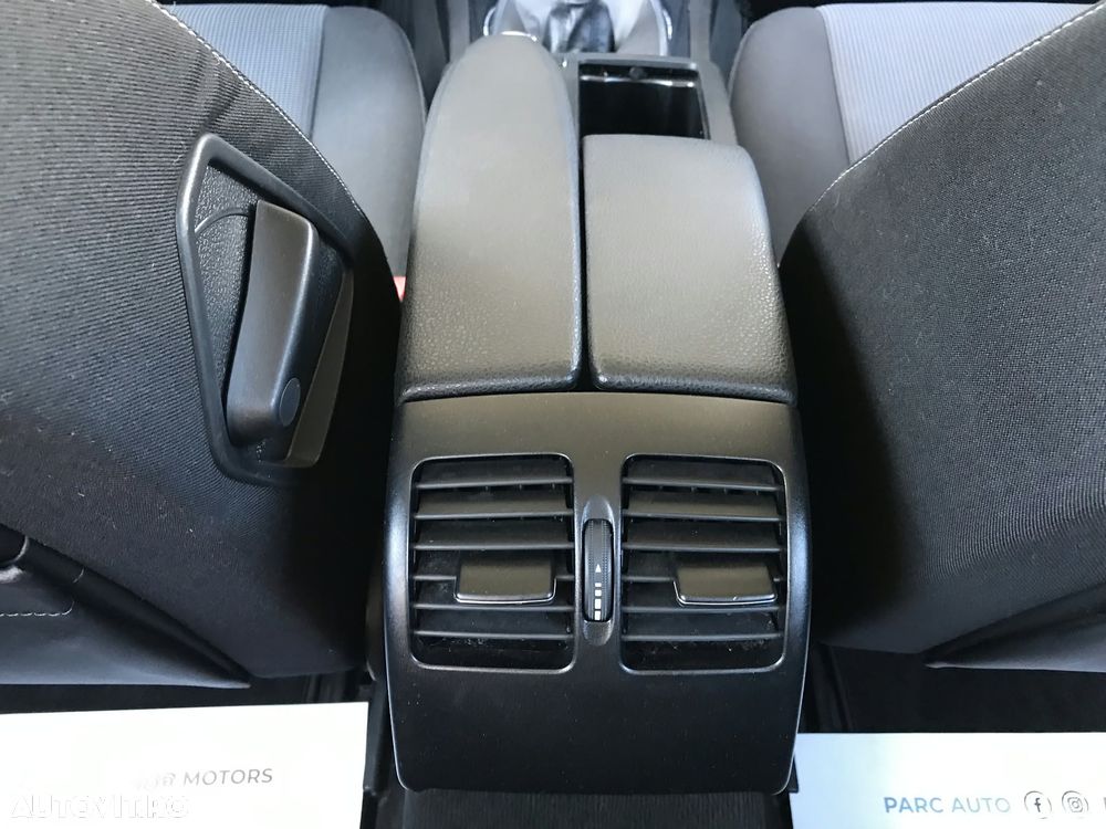 Mercedes-Benz C 200 CDI DPF (BlueEFFICIENCY) - 37