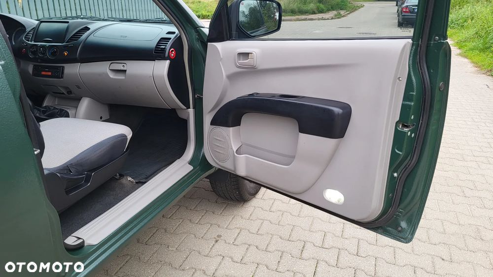 Mitsubishi L200 - 20