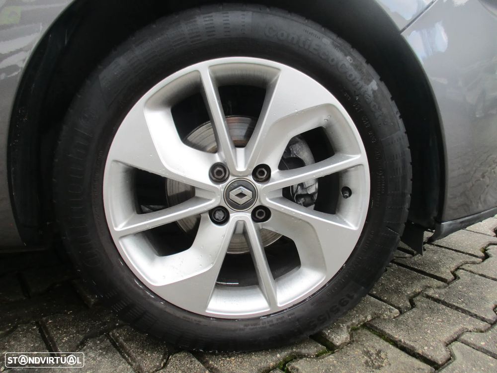 Renault Clio 0.9 TCe Limited - 29