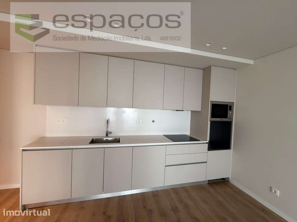 Novo empreendimento - T3 Novo com Varanda, Arrecadação e Lugar de G... - Grande imagem: 2/14