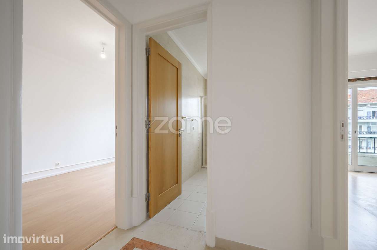 Apartamento para arrendamento T4 na Av. João Crisóstomo - Grande imagem: 5/34