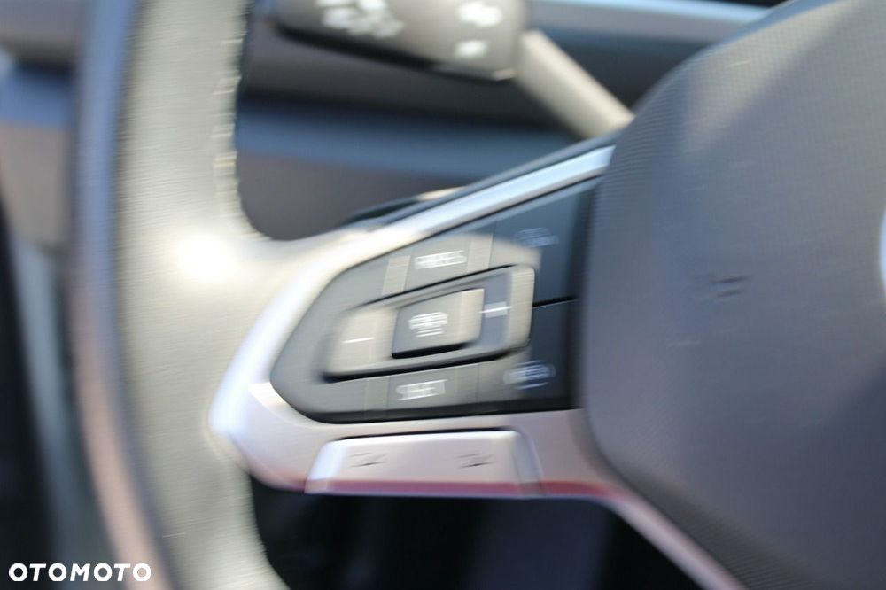 Volkswagen T-Roc - 19