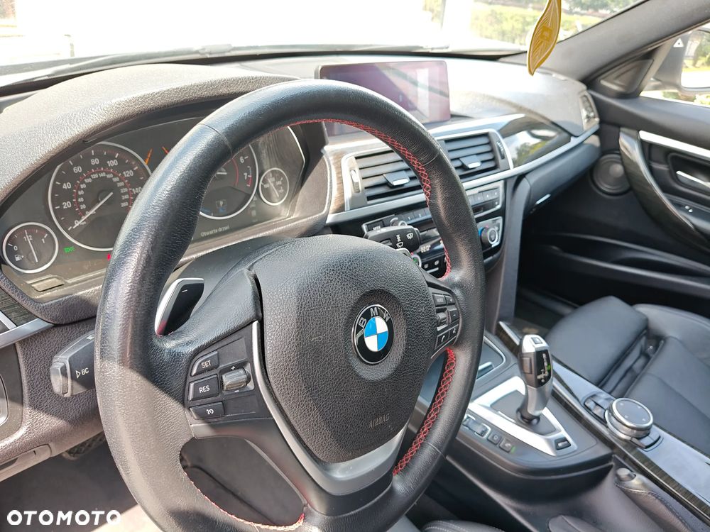 BMW Seria 3 330e iPerformance Luxury Line - 15
