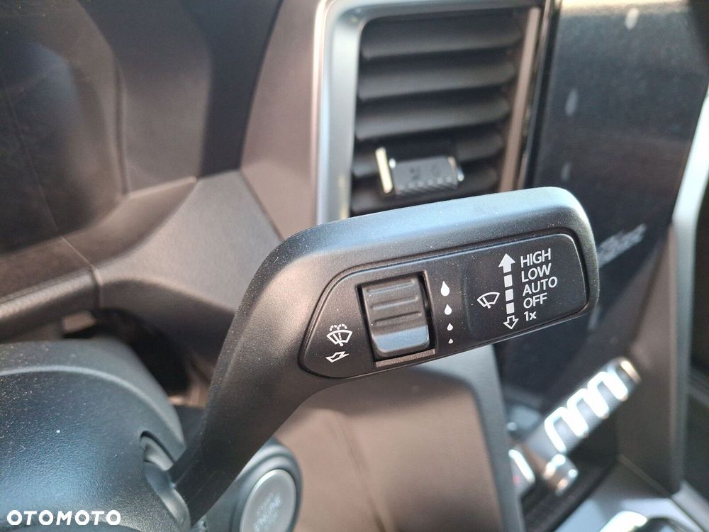 Volkswagen Amarok - 32