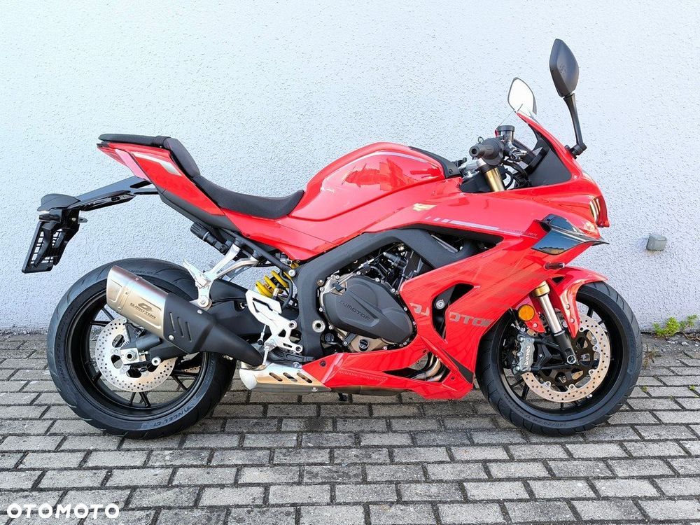 QJMOTOR SRK 800RR - 2