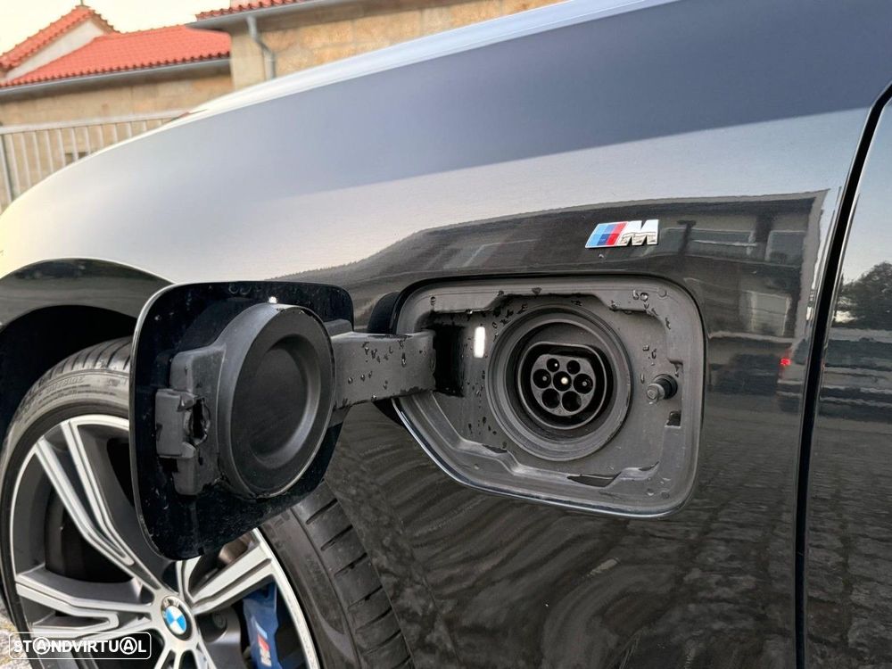 BMW 330 e Touring Pack M Auto - 50